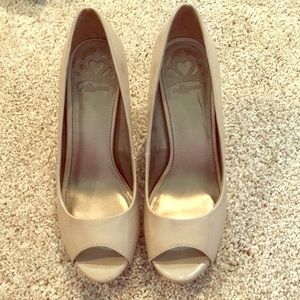 Fergalicious tan glossy heels